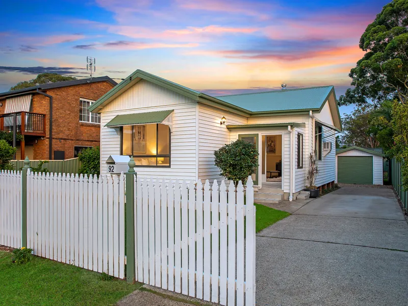 Classic Cottage Charm With Renovated Retro Inspired Interiors on a Sunny 847sqm Block of Land!