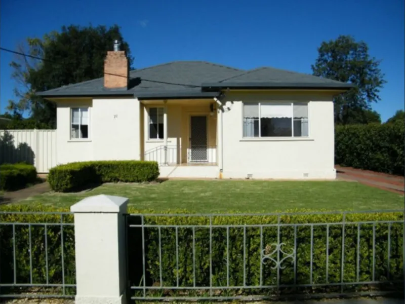 Home in Ideal Location