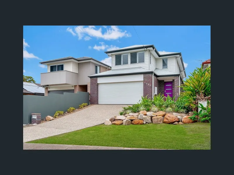 Spacious Contemporary Family Home
