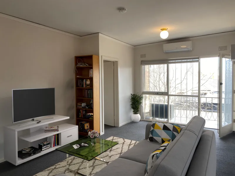 This bright, clean, 1st floor 1 bedroom apartment has been freshly renovated