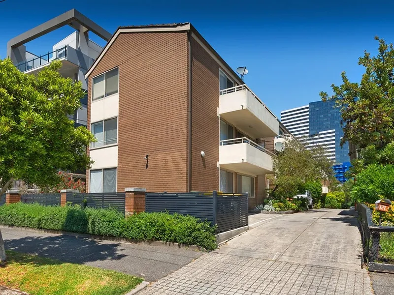 Bright & Spacious Apartment