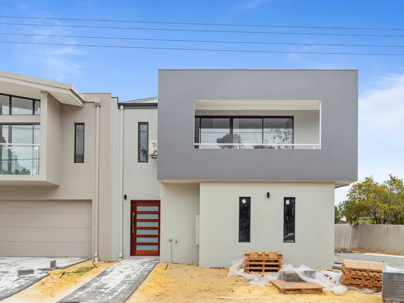 Amazing Luxurious Townhouses