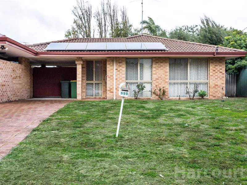 Duplex with no Strata Fees and Views of the Bortolo Park!