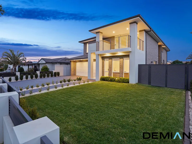 You can easily tell, that life here will treat you very well. In fact, at 10 Ross - you'll be living like an absolute boss.