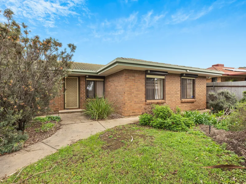 Spacious family living in the highly accommodating suburb of Morphett Vale