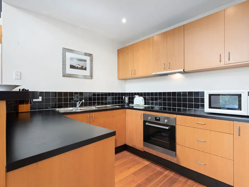 Move in and enjoy the quieter months....