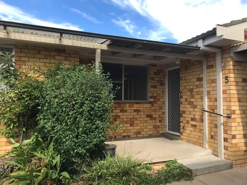 SOUTH TAMWORTH - Tucked Away Three Bedroom Unit