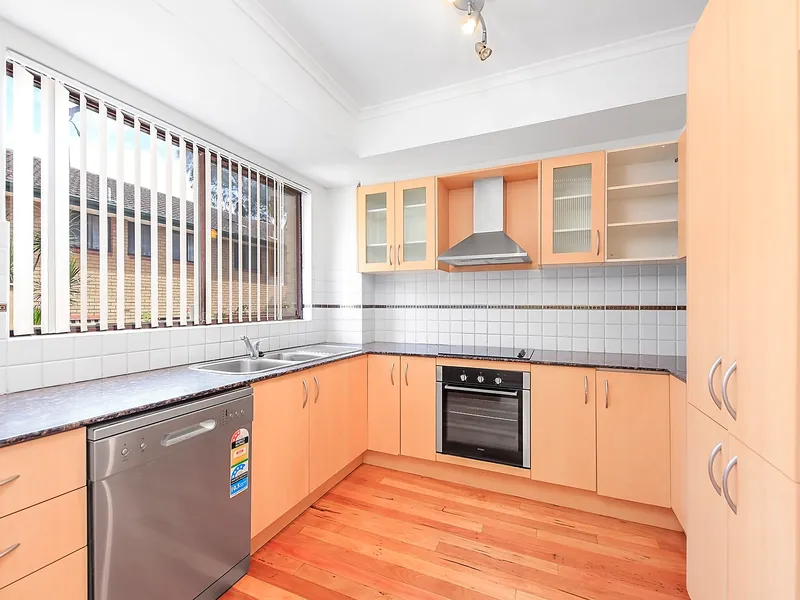 FAMILY STYLE COMPLEX