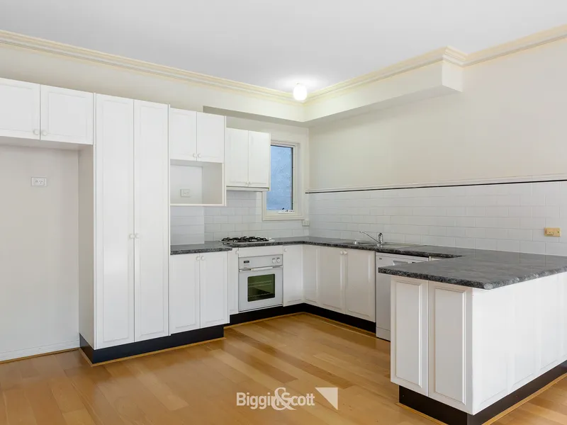 ENORMOUS TOWNHOUSE IN CENTRAL LOCATION, BEHIND SECURE ENTRY WITH 2 OFF STREET CAR SPACES!