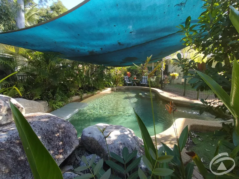 TROPICAL SPACIOUS TWO BEDROOM VILLA