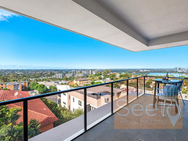 Luxurious, Brand New, Corner Penthouse with Amazing Panoramic Views