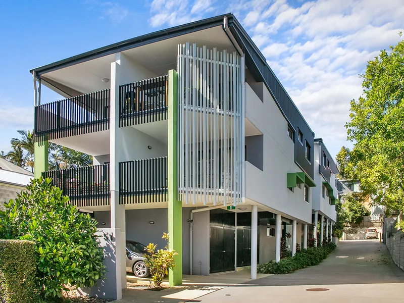 Massive Fully Furnished, Ground Floor, Air-Conditioned, Water and internet included.