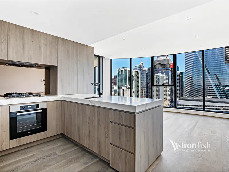 Safest Building in CBD with 24 hours concierge!