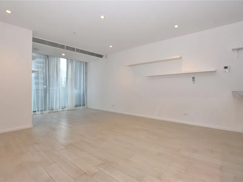 North Facing Two Bedroom Apartment in Southbank Grand!