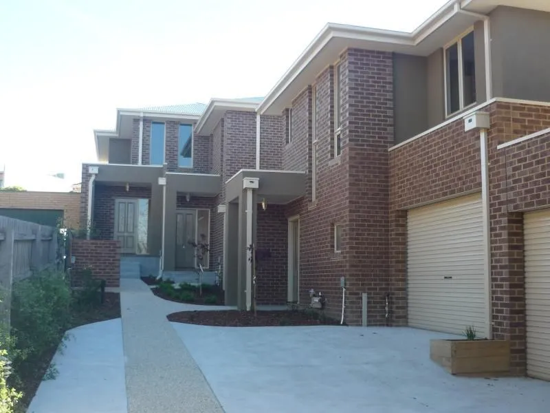 Superbly built townhouse