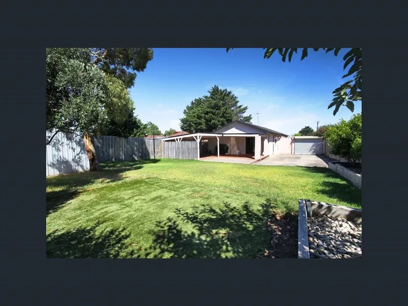 4 BEDDER WITH SUPER-SIZED YARD!