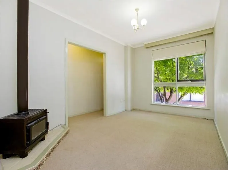 Conveniently Located with a Sunny Aspect