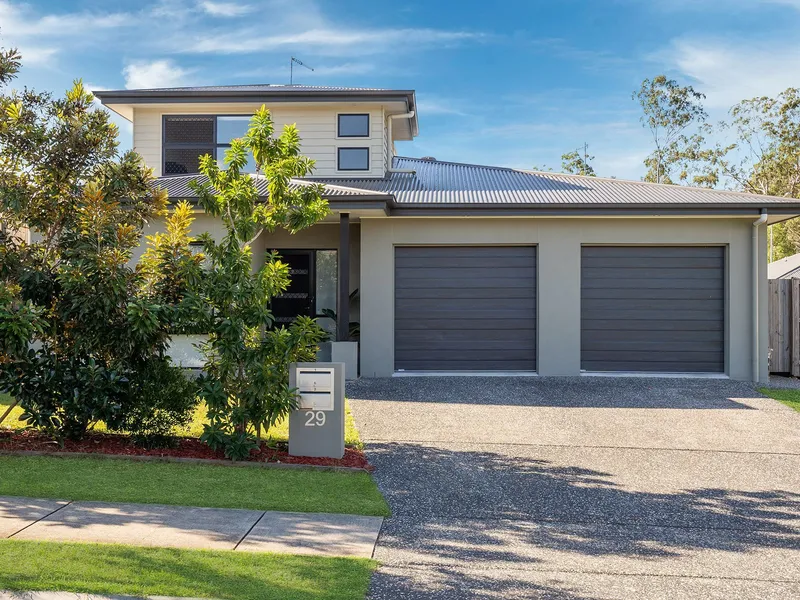 DUAL KEY HOME - PERFECT FOR A LARGE FAMILY OR INVESTOR