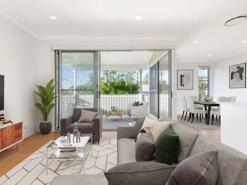 Spacious, modern Townhouse in Kelvin Grove!