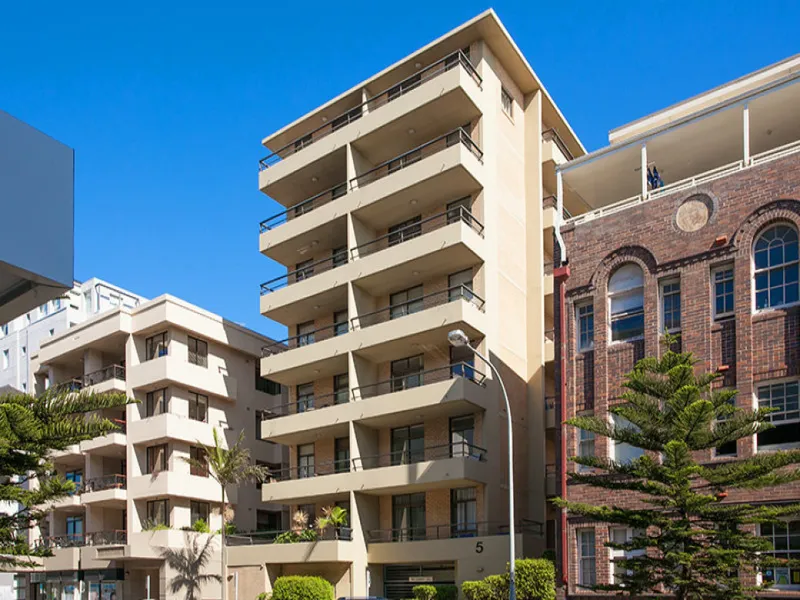 Modern apartment in the heart of Manly