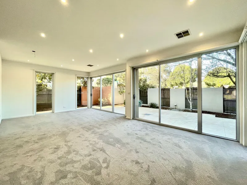 FIVE BEDROOM HOUSE WITH PARK VIEWS | HAVEN AGENTS