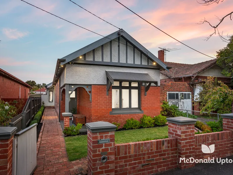 Family Living In The Heart of Essendon