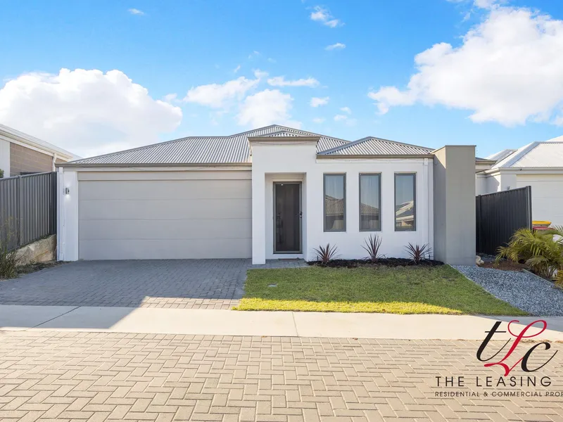 FULLY FURNISHED FAMILY HOME - SHORT TERM LEASE