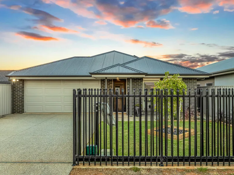 NEWLY BUILT, WITH STREET APPEAL!!