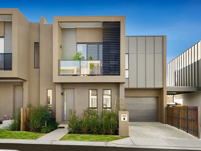 EXECUTIVE LIFESTYLE ALLURE METERS FROM CHELTENHAM SECONDARY