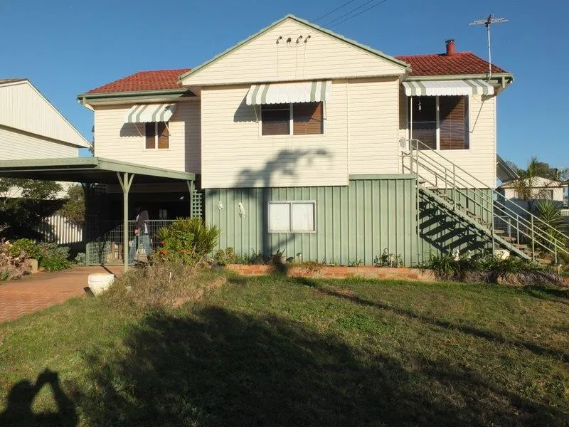 IMMACULATE & IDEAL 1st HOME