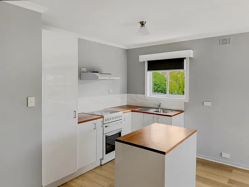 Neat 2 bedroom unit in Upper Burnie