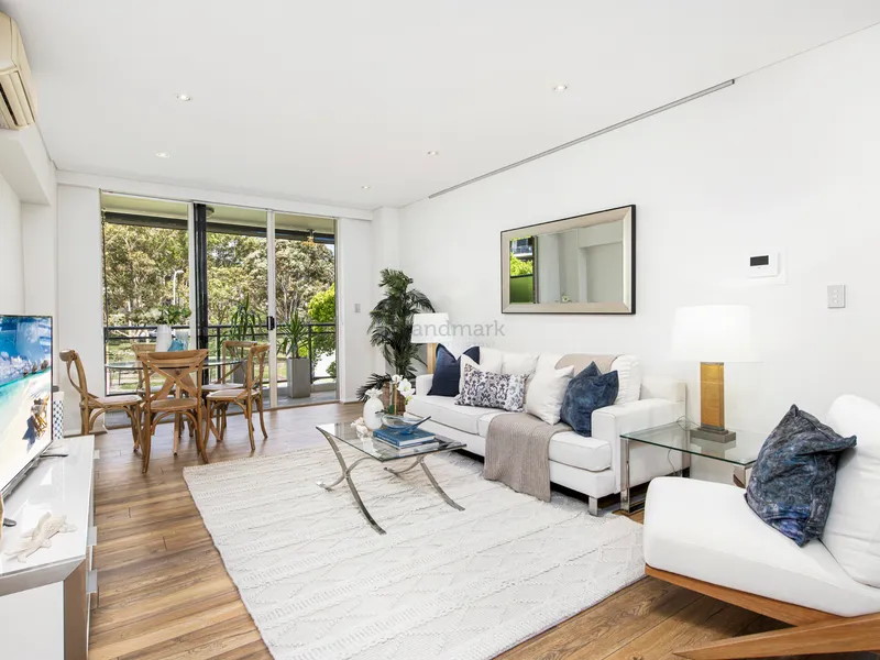 Chic Renovated Parkside Entertainer