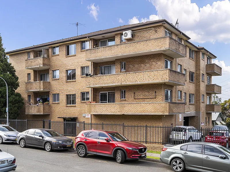 Easy-care living close to the Liverpool CBD