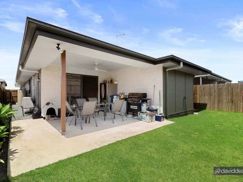 Immaculate, Near-New Home or Investment in Fabulous Riverbreeze Estate!