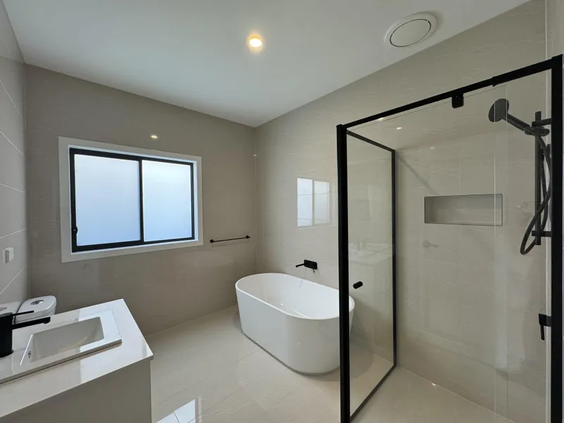 Luxurious New Build in Strathtulloh!