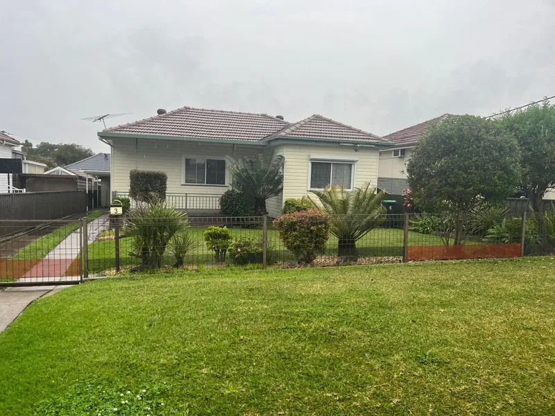 Single Level Family Home WITH INGROUND POOL