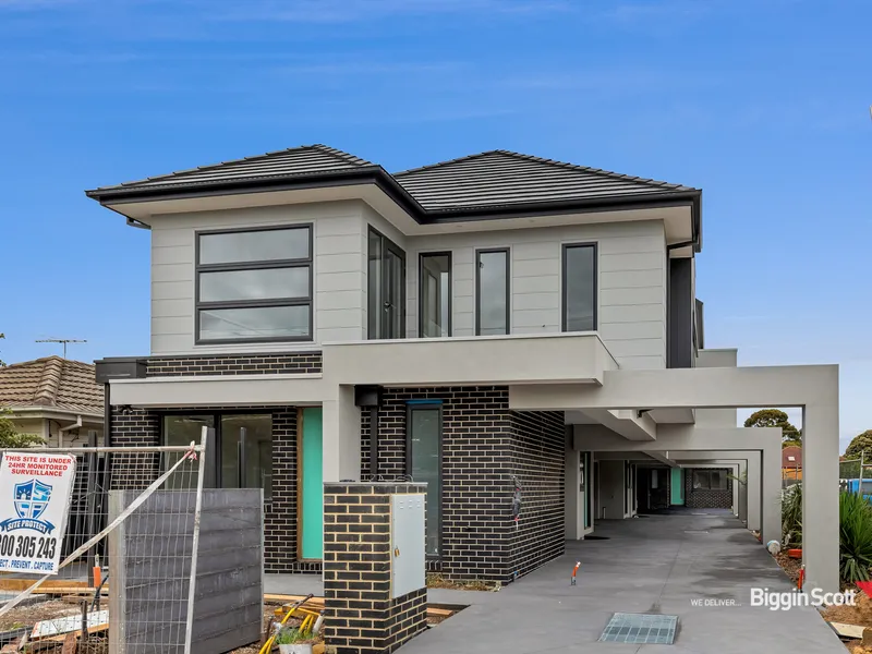 QUALITY BRAND NEW TOWNHOUSE OFFERING STREET FRONTAGE, SPACIOUS LIVING