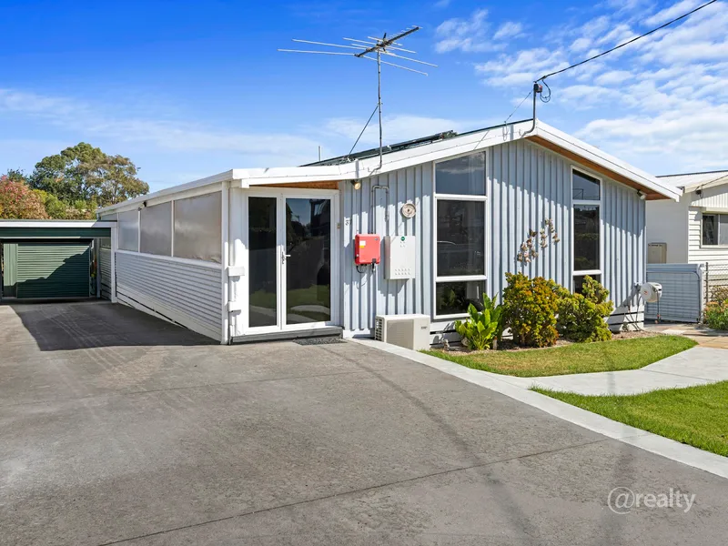 Move in, with nothing to do!