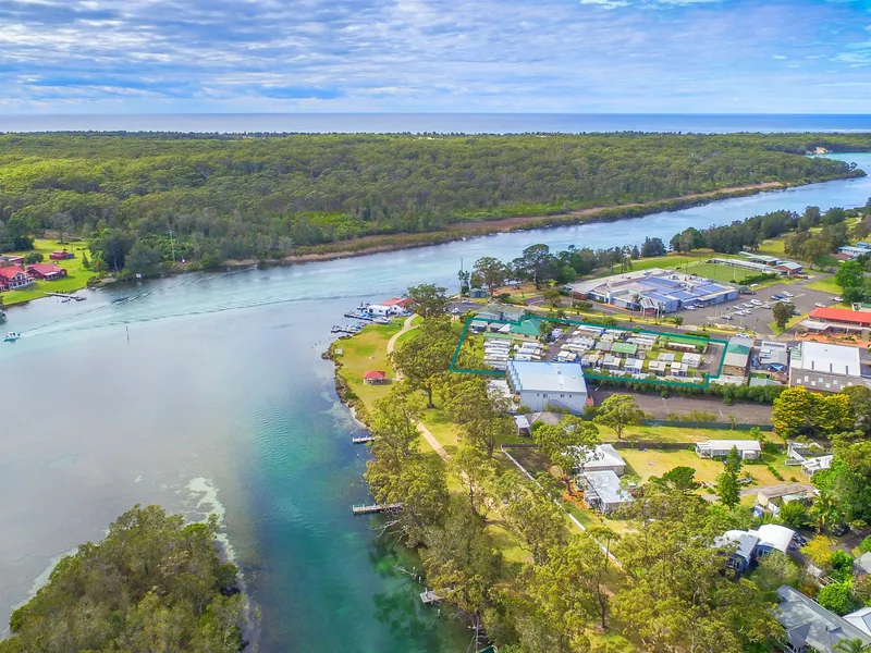 LIFESTYLE DESTINATION WITH INCOME!