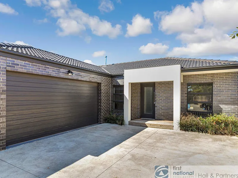 Two Modern Homes in Central Dandenong!