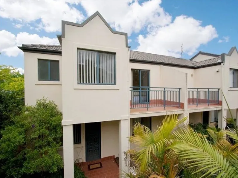 LEASED LEASED LEASED! 