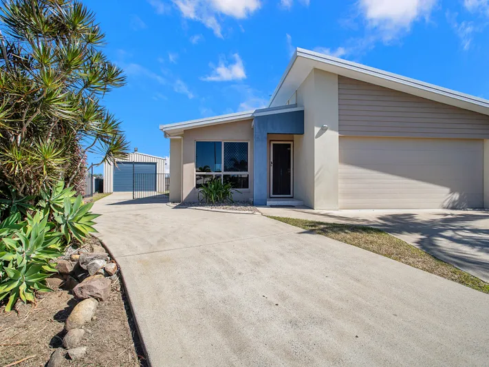 Family home with a large shed!