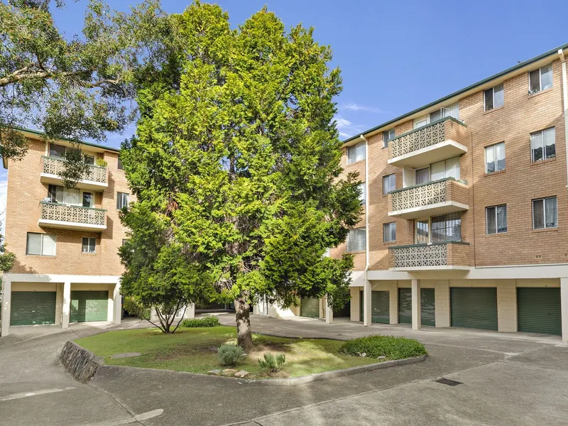 Desirable north aspect | Modern three bedroom apartment