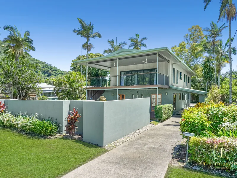 Unparalleled lifestyle in Palm Cove's Golden Triangle 