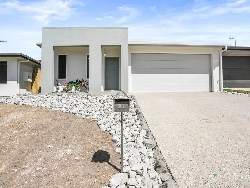 Brand New 4 Bedroom House - Close to the Beach.