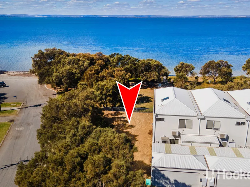 Direct Estuary front 287m2 block in Falcon