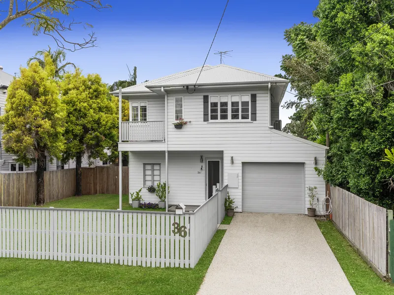 Picture perfect cottage on 607m2 