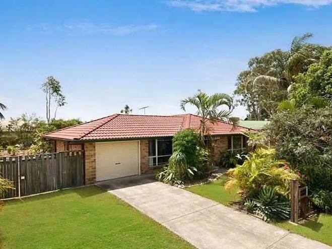 GEM IN MORAYFIELD EAST!