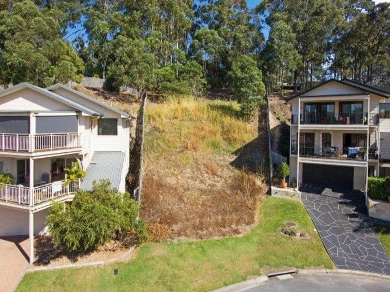 5 MINUTES FROM GOLD COASTS BEST BEACHES