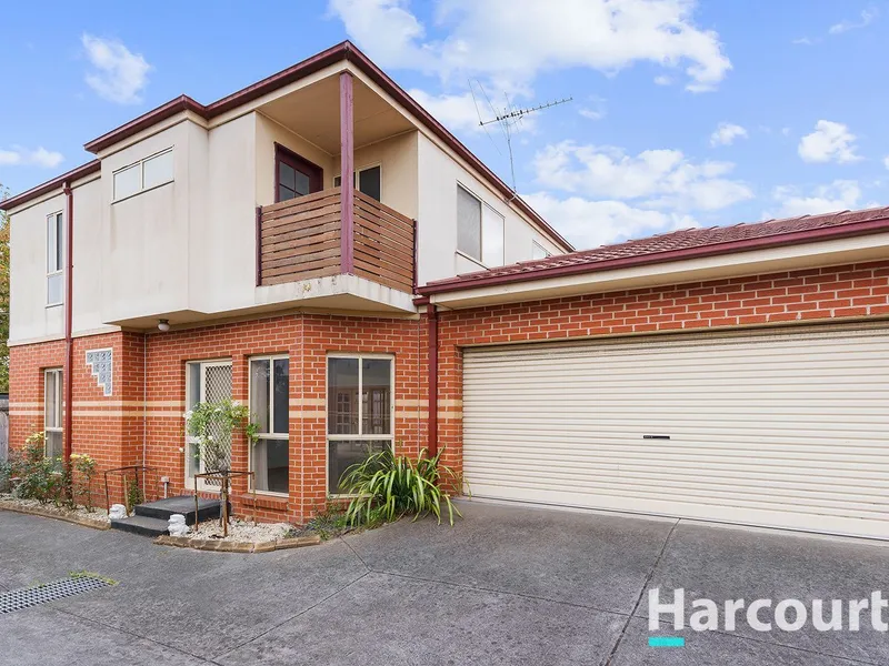 3 Bedrooms Townhouse In Convenient Location